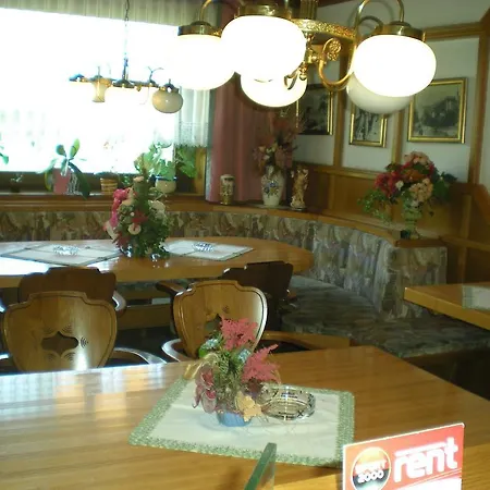 Guest house Pension Hanslhof 3*